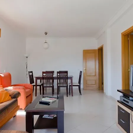 Sunshine Apartment *